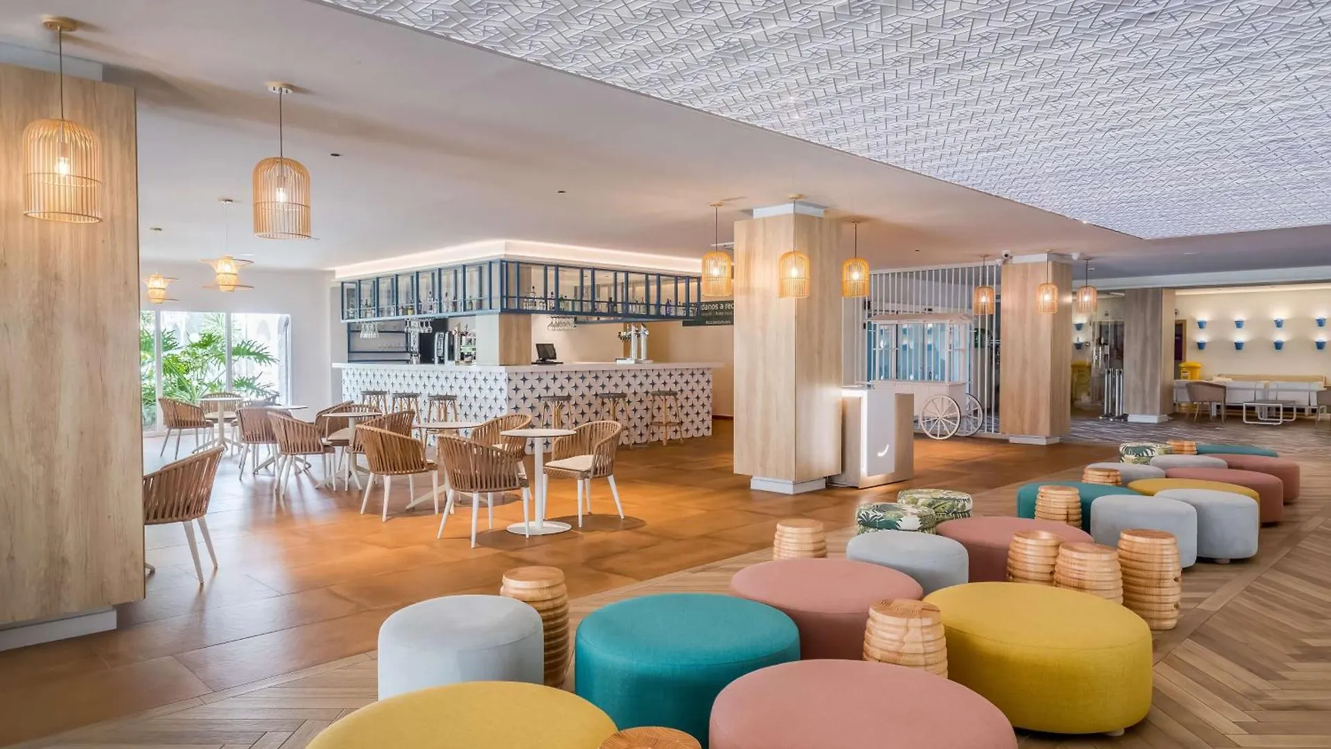 Occidental Torremolinos Playa Hotel 4*,